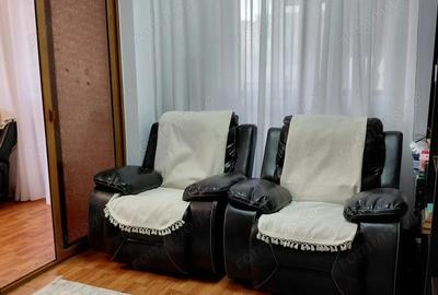 Apartament cu 4 camere decomandat în Central - 3