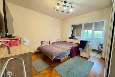 La etajul 1, decomandat si dotat cu centrala termica proprie. Zona Soarelui ! - 5