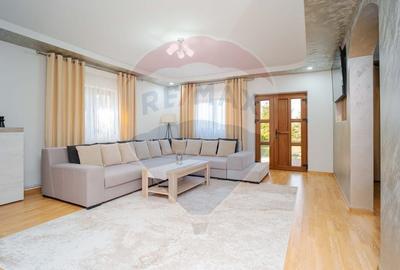Casa / Vila cu 5 camere de vanzare in zona Central - 33