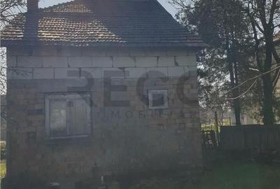 Casă cu 3 camere cu Teren 542 Mp în Borș - 6