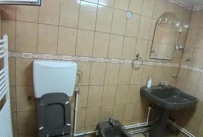 Apartament cu 3 camere decomandat în Central - 2