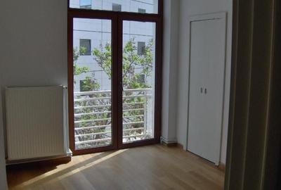 De Inchiriat Apartament 6 camere, C. Victoriei - Sala Palatului sect 1 - 2