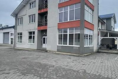 Spațiu comercial, de 300 mp, în Central - 1