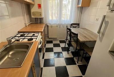 Inchiriere Apartament cu 3 camere Podu Ros - 2