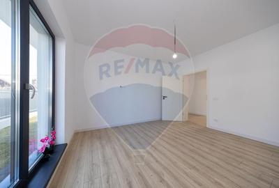 Casă cu 4 camere cu Teren 594 Mp în Hărman - 10