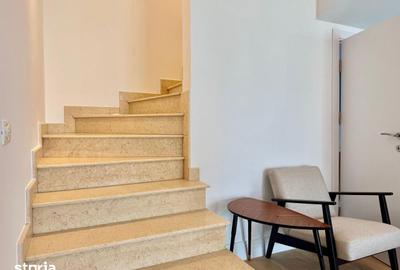 Casă cu 8 camere cu Teren 400 Mp în Corbeanca - 9