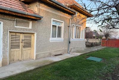 Casă cu 4 camere în Cuza Vodă - 1