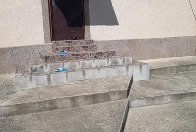 Casă cu 4 camere cu Teren 2300 Mp în Năvodari - 10