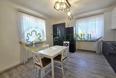 Apartament cu 3 camere semidecomandat, mobilat în Vasile Aaron - 5