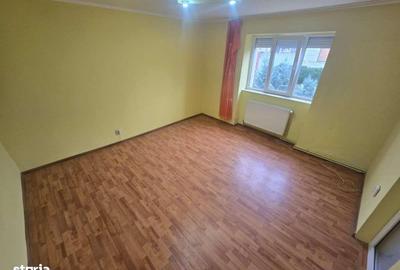 Casă cu 2 camere cu Teren 2 Mp în Central - 3