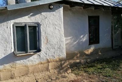 Casă cu 2 camere cu Teren 1700 Mp în Scrioaștea - 2