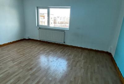 Apartament cu 3 camere decomandat în Brâncoveanu - 9