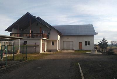 Casă cu 4 camere cu Teren 177 Mp în Mitocu Dragomirnei - 2