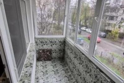 3camere -94mp - bloc 1987 -decomandat -2 bai - 2balcoane - 8