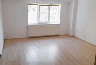 Garsonieră decomandată, mobilată în Central - 2