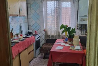Apartament cu 4 camere semidecomandat în Trivale - 5