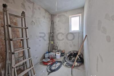 Casă cu 4 camere cu Teren 440 Mp în Central - 4
