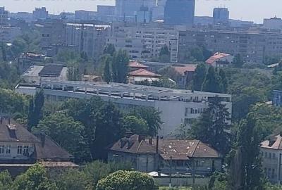 Vanzare Apartament 3 camere foarte generos, catre Casa Poporului - 1