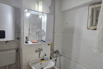 3 camere ultracentral Focsani, etajul 4 din 8, langa Primaria Focsani - 3