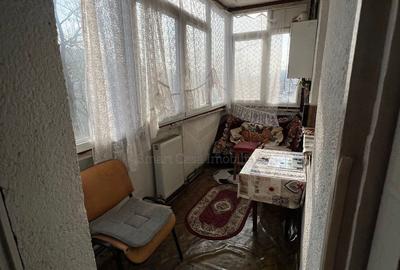 Apartament cu 3 camere decomandat, mobilat în Nicolina - 7