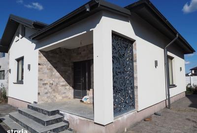 Casă cu 3 camere cu Teren 312 Mp în Central - 2