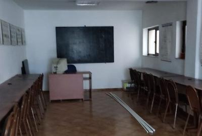 Inchiriem spatiu-birou- salon - 4
