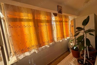 Apartament cu 2 camere decomandat în Micro 19 - 5