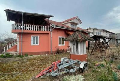 Casă cu 5 camere cu Teren 2270 Mp în Colțirea - 3