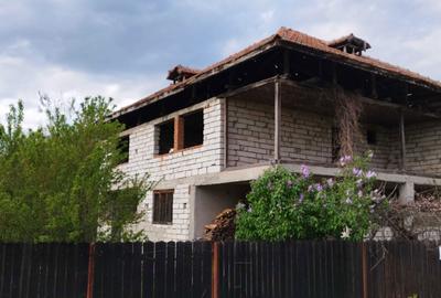 Casă cu 4 camere în Barza - 2