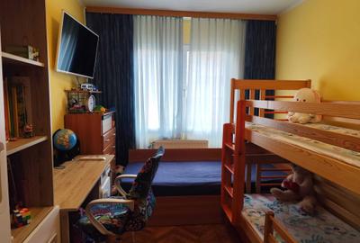 Apartament cu 3 camere semidecomandat în Astra - 3