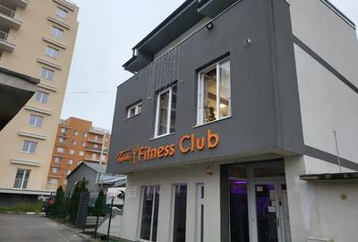 Vand spa?iu comercial la parter ?i apartamente etajul unu si doi - 10