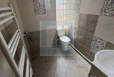 Apartament cu 4 camere decomandat în Schei - 7