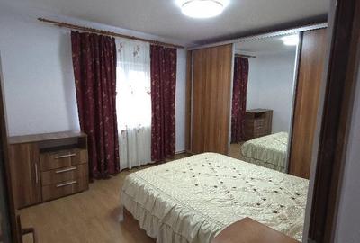 Apartament cu 3 camere decomandat în Central - 1