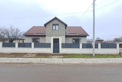 Casă cu 4 camere în Central - 7
