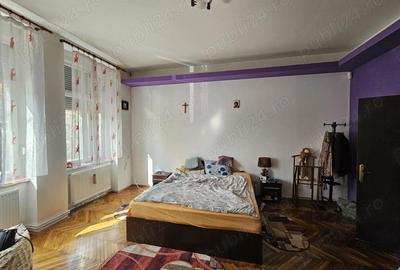 Apartament cu 5 camere decomandat, mobilat în Elisabetin - 3