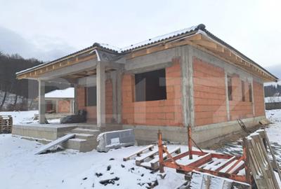 Casă cu 3 camere cu Teren 504 Mp în Primăverii - 2
