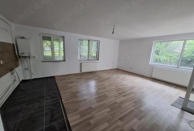 Apartament cu 3 camere în Central - 1