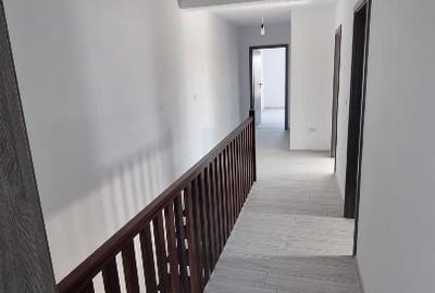 Duplex cu 4 camere cu Canalizare în Săcălaz - 10