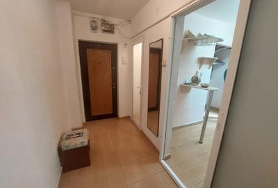 Apartament cu 4 camere, mobilat în Tomis Nord