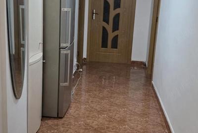 Apartament cu 3 camere decomandat în Nicolina - 2