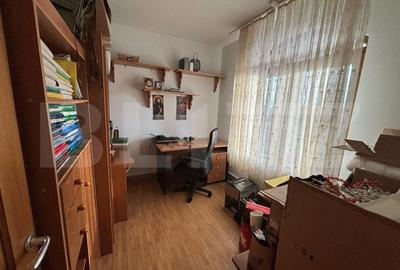 Casă cu 5 camere cu Teren 2300 Mp în Aninoasa - 13