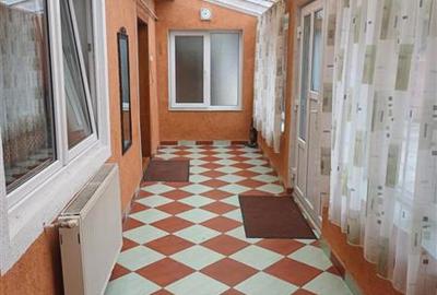 Casă individuală cu 6 camere cu Canalizare în Nord-Est - 1
