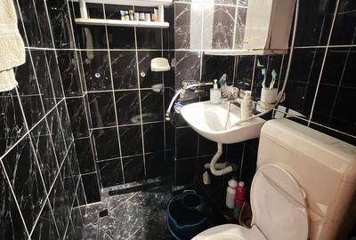 Apartament cu 3 camere nedecomandat în Ferentari