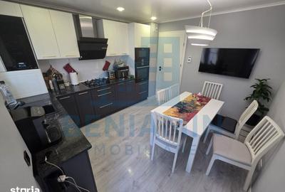 Apartament cu 3 camere decomandat în Calea București - 4