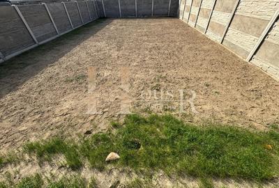 La 5 minute de 4 benzi.Toate Utilitatile.Teren 340 mp - 17