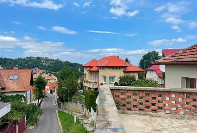 Casă de vânzare în zona centrală - 155.000 euro - PROPRIETAR - 2