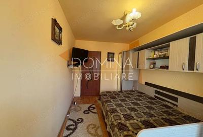 Vanzare apartament 3 camere, situat in Targu Jiu, Aleea Plopilor - 2