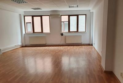 Calea Calarasilor, Hyperion, Hala Traian, inchiriere birouri - 2