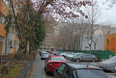 Apartament cu 3 camere decomandat în Postăvari - 1