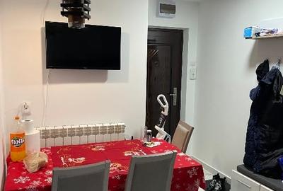 Apartament cu 3 camere decomandat în Central - 1